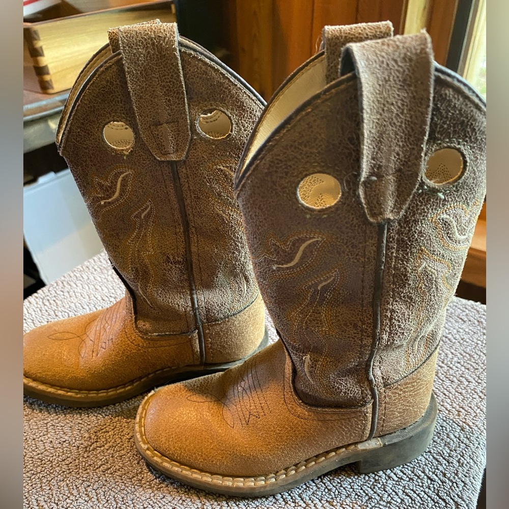 Cowboy boots toddler size 7/8